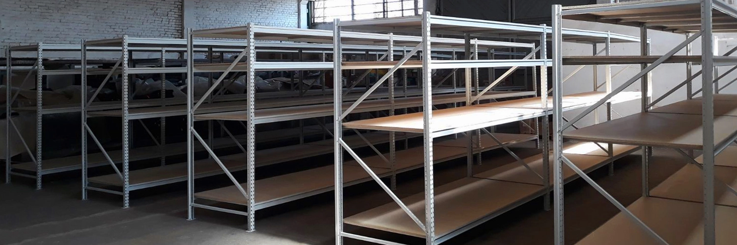 Rayonnage métallique industriel en Belgique — MagazijnService